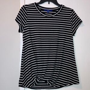 APT.9 NWOT! Women’s Medium Crew Neck Black & White Striped Short Sleeve